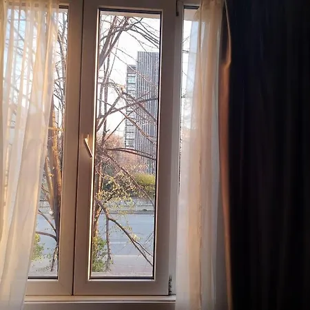 Apartment Zen - On Metro, Ultra Fast Wi-fi *